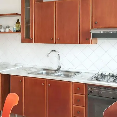 Comfortable In With Balcony And Parking Apartment *